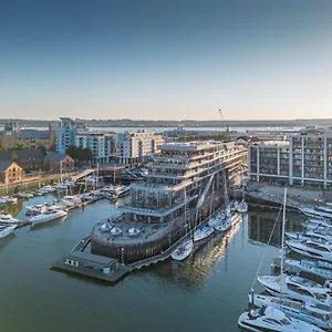 Harbour & Отель Саутгемптон